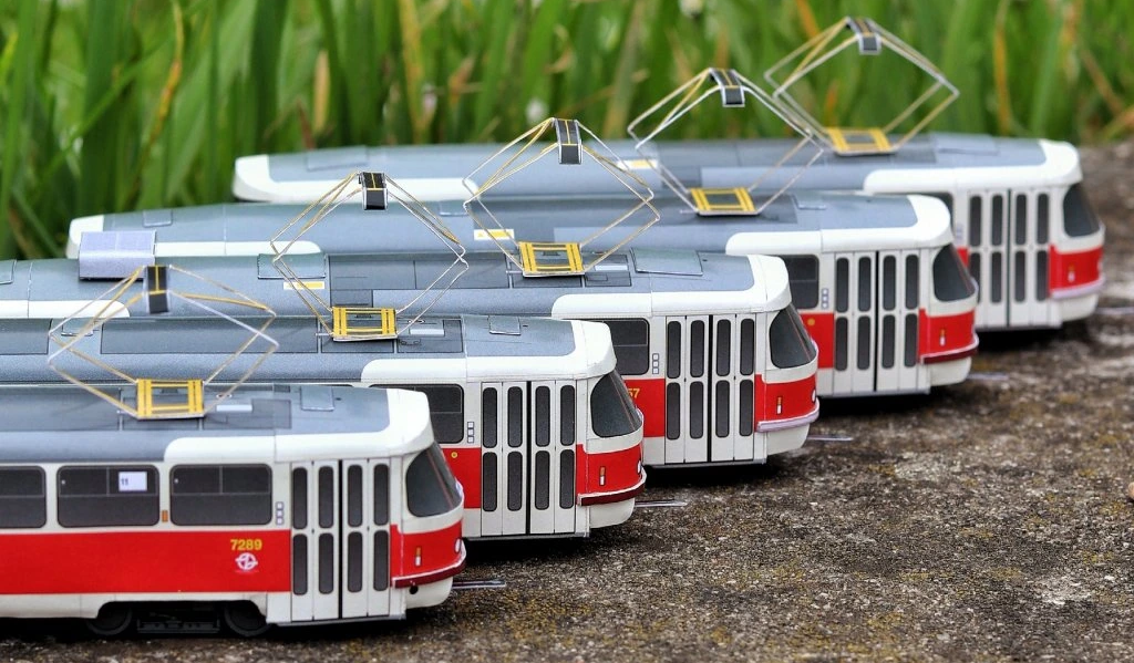 Električky, tramvaje, šaliny